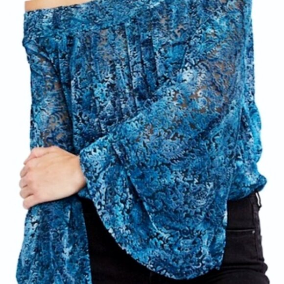 Free People Velvet Burnout Bell Sleeve Blouse Teal Sky Blue M Boho Festival - Picture 10 of 10